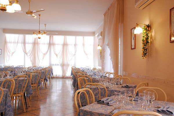 Hotel Veliero Rimini Exterior foto